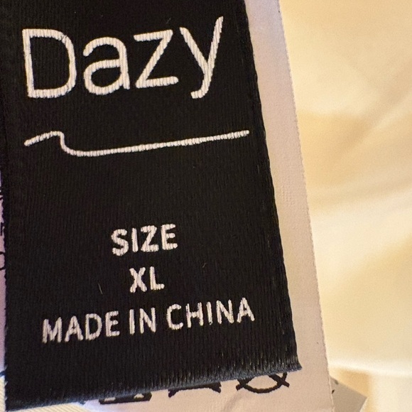 Elegant Cream Off-Shoulder Women's Top - Picture 3 of 5